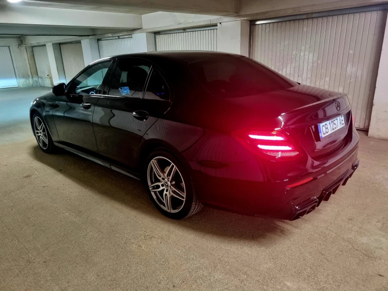 Mercedes-Benz E 300, снимка 2 - Автомобили и джипове - 52530711