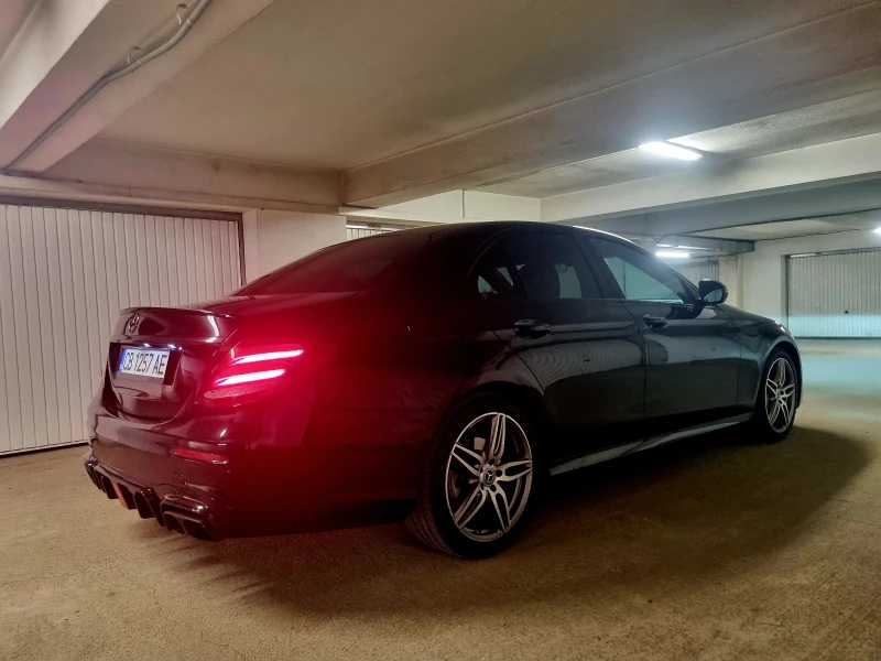 Mercedes-Benz E 300, снимка 4 - Автомобили и джипове - 52530711