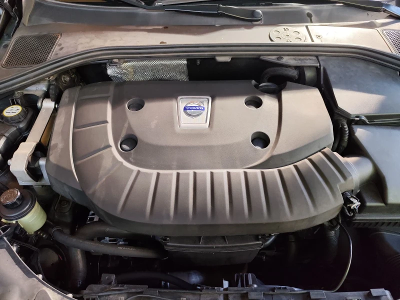 Volvo V60 D4 2.4D(163hp)(5-Цилиндъра)Momentum!Обслужен!!!, снимка 14 - Автомобили и джипове - 50774987