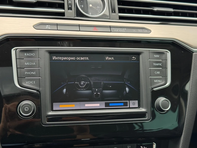 VW Passat VW Passat Var. SS HL 2.0TDI SCR BMT 4MOTION, снимка 12 - Автомобили и джипове - 51918541