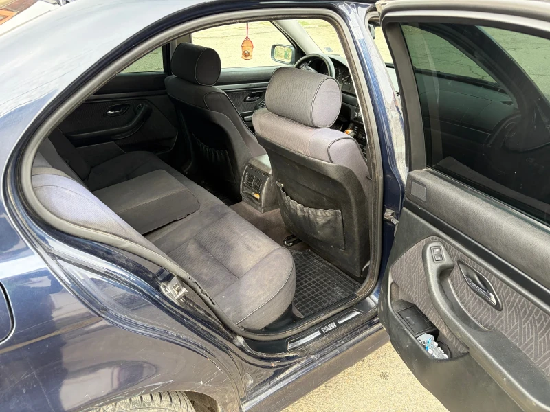 BMW 530, снимка 7 - Автомобили и джипове - 52473405