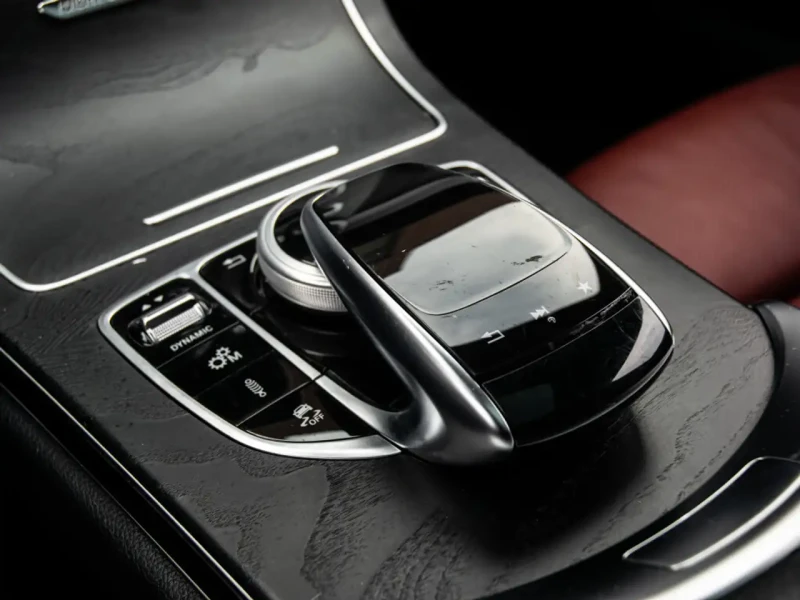 Mercedes-Benz C 43 AMG BURMASTER* * 360 КАМЕРА* PERFORMANCE+ + + * , снимка 15 - Автомобили и джипове - 52456628