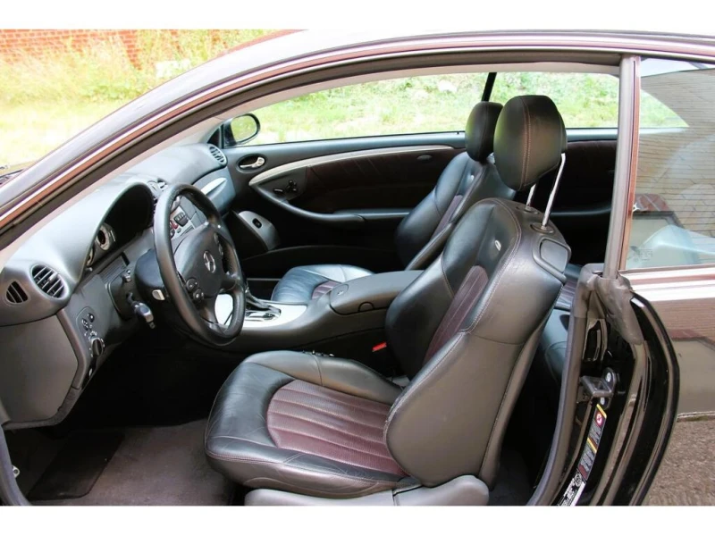 Mercedes-Benz CLK 55 AMG * * CARFAX * * АВТО КРЕДИТ * * , снимка 10 - Автомобили и джипове - 52869596