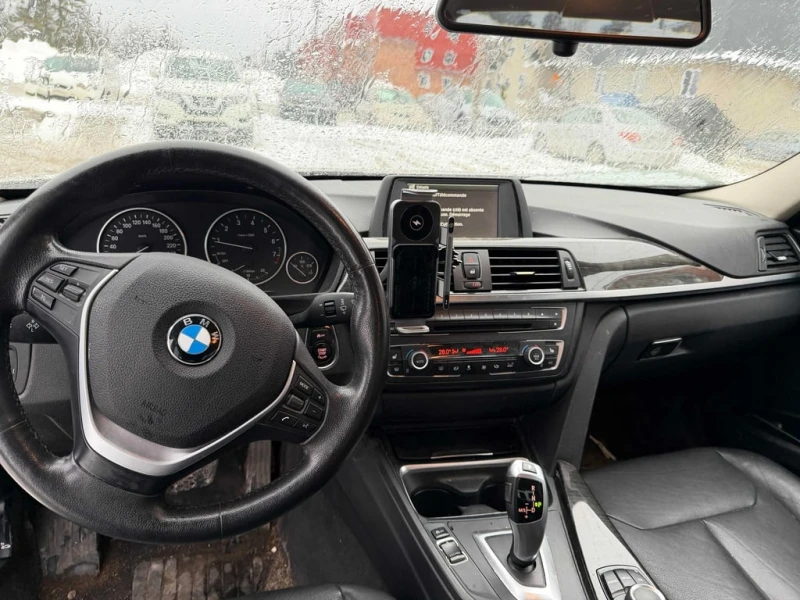 BMW 320 * 320i xDrive * CARFAX * ЦЕНА ДО БГ, снимка 9 - Автомобили и джипове - 53057245