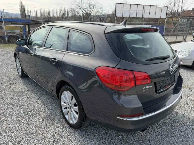 Opel Astra 1.6t/170k.c автоматик, снимка 4 - Автомобили и джипове - 53540188