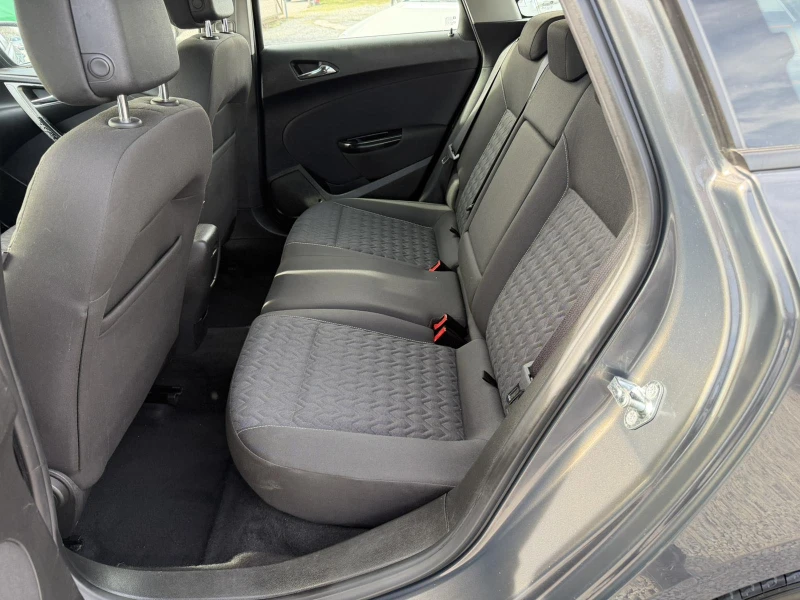 Opel Astra 1.6t/170k.c автоматик, снимка 7 - Автомобили и джипове - 53540188