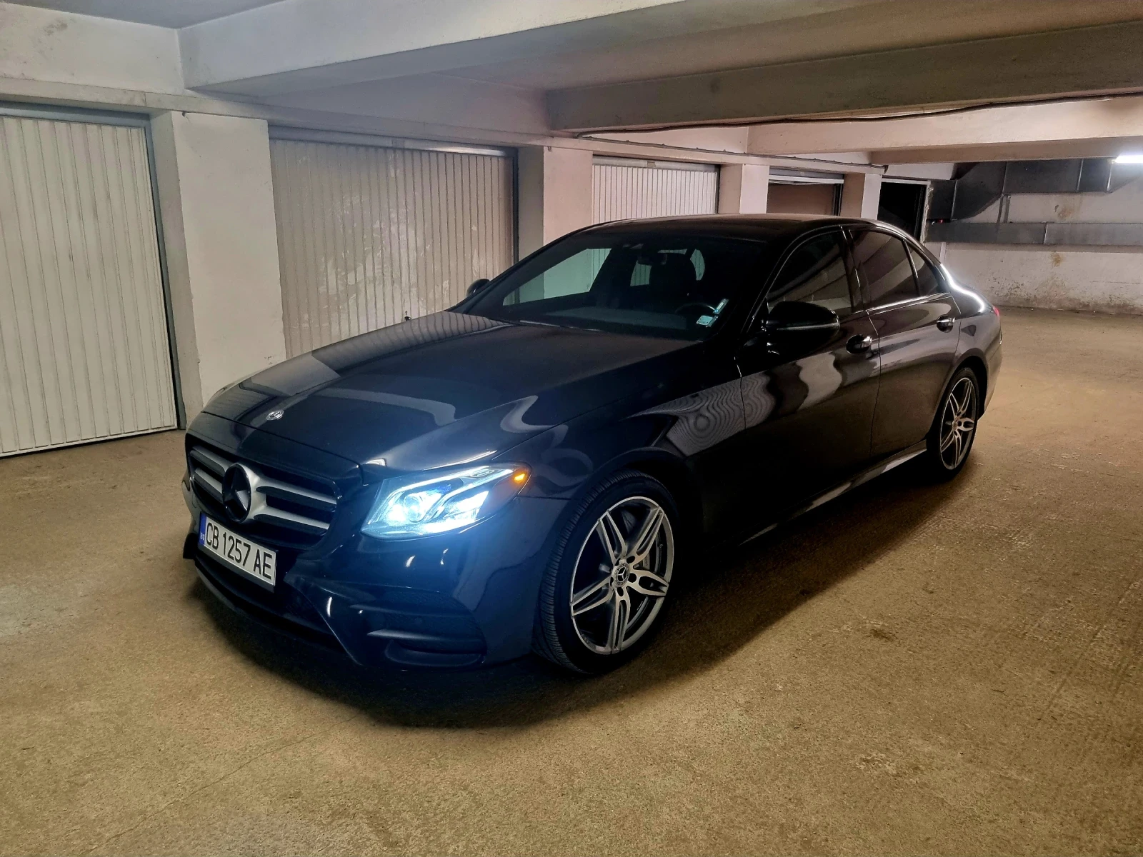 Mercedes-Benz E 300, снимка 1