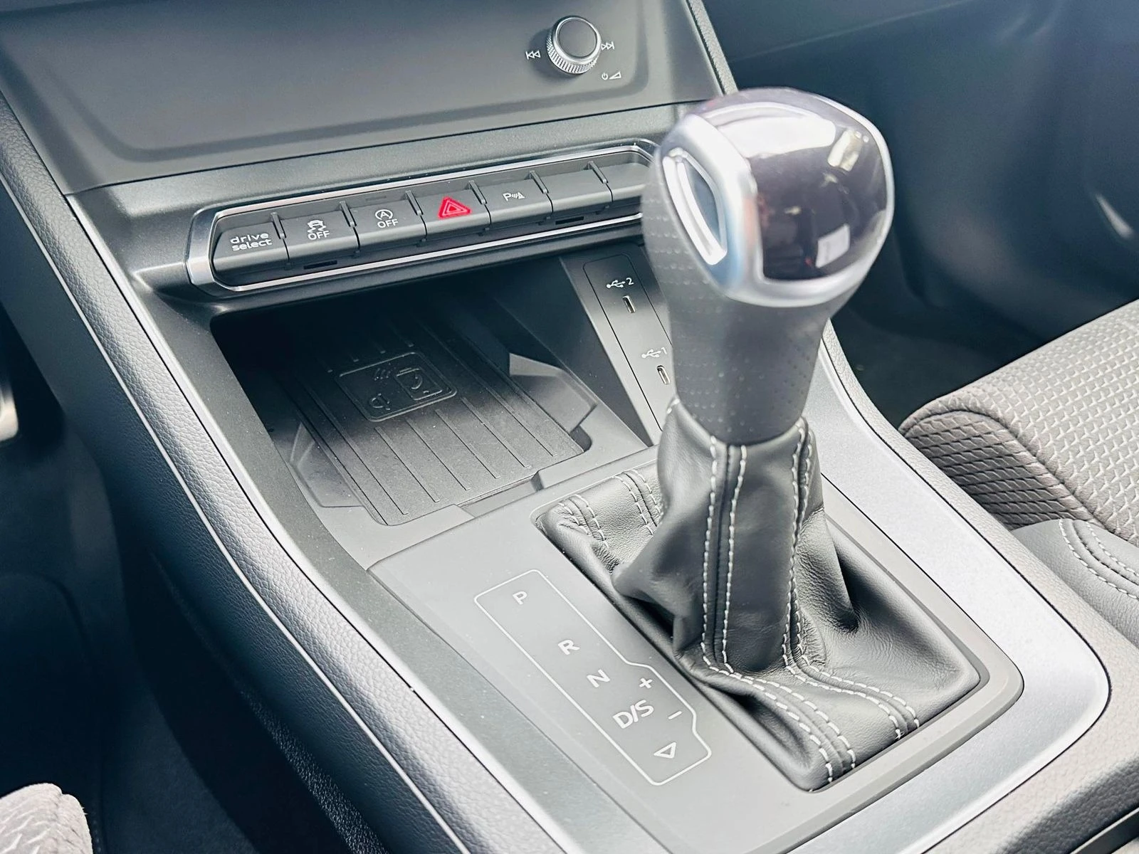 Audi Q3 Sportback*S line*40 TDI*ACC*MATRIX* | Mobile.bg   13