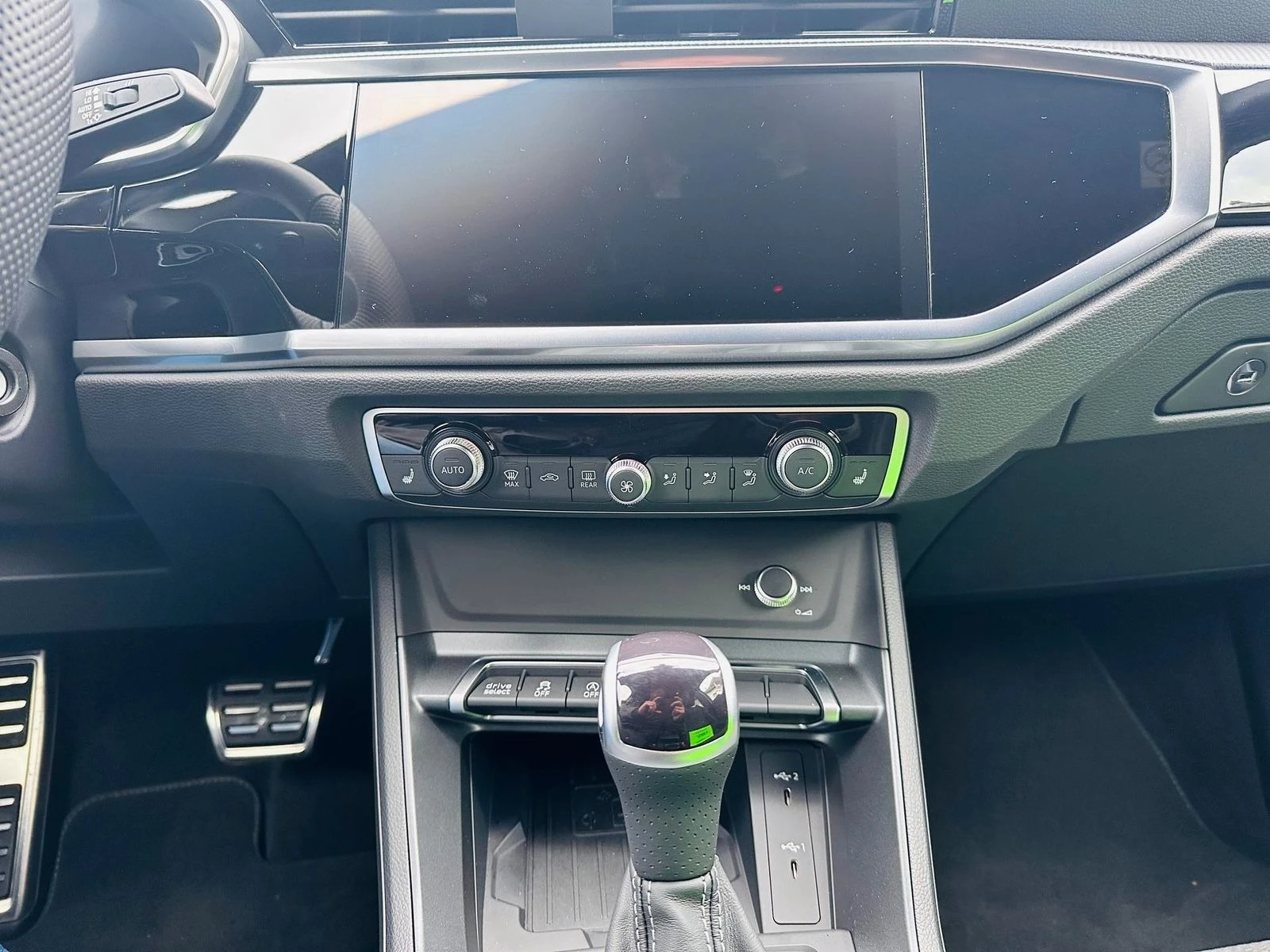 Audi Q3 Sportback*S line*40 TDI*ACC*MATRIX* | Mobile.bg   11