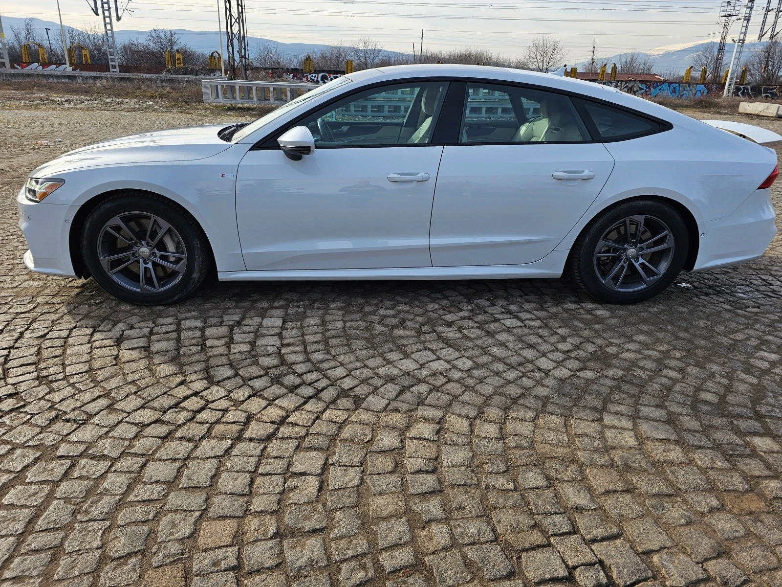 Audi A7 55 TFSI S Line - изображение 5