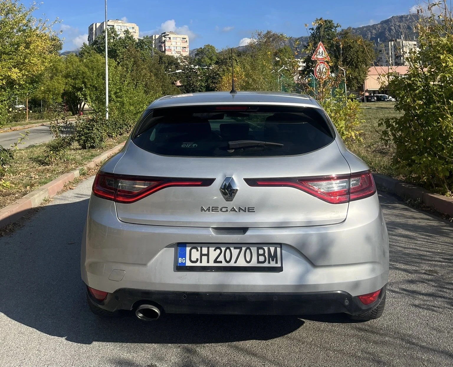 Renault Megane BOSE КОЖА МАСАЖ КАМЕРА НАВИГАЦИЯ FULL LED - изображение 6