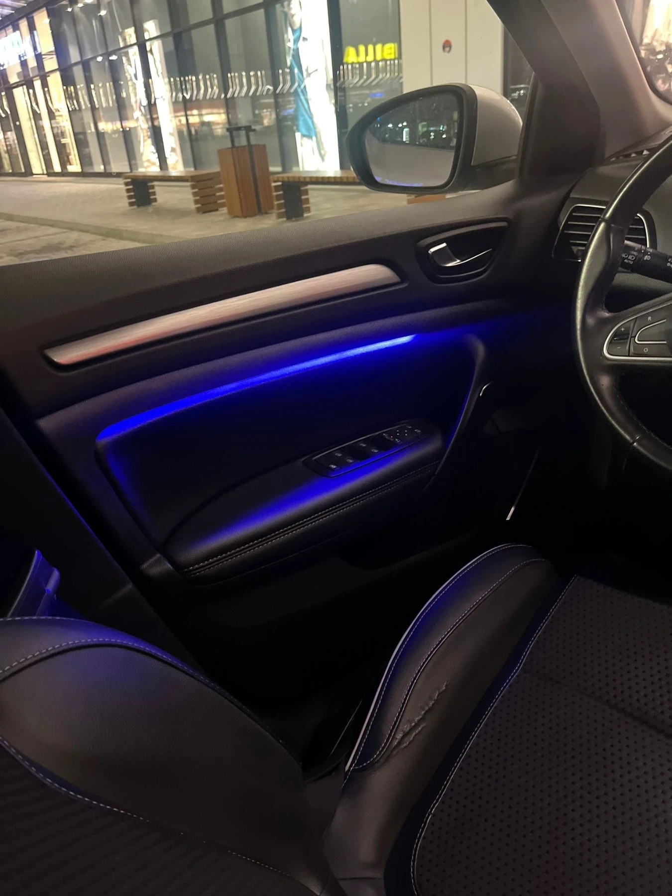 Renault Megane BOSE КОЖА МАСАЖ КАМЕРА НАВИГАЦИЯ FULL LED - изображение 10