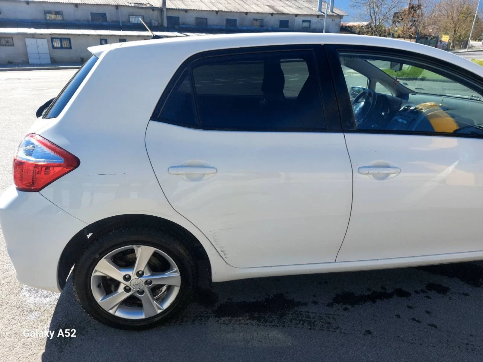 Toyota Auris 1.4 - изображение 5