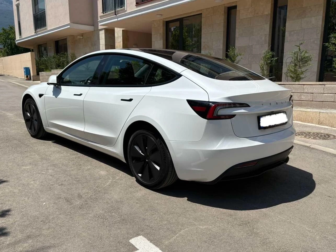 Tesla Model 3 Highland НАЛИЧНА - изображение 4