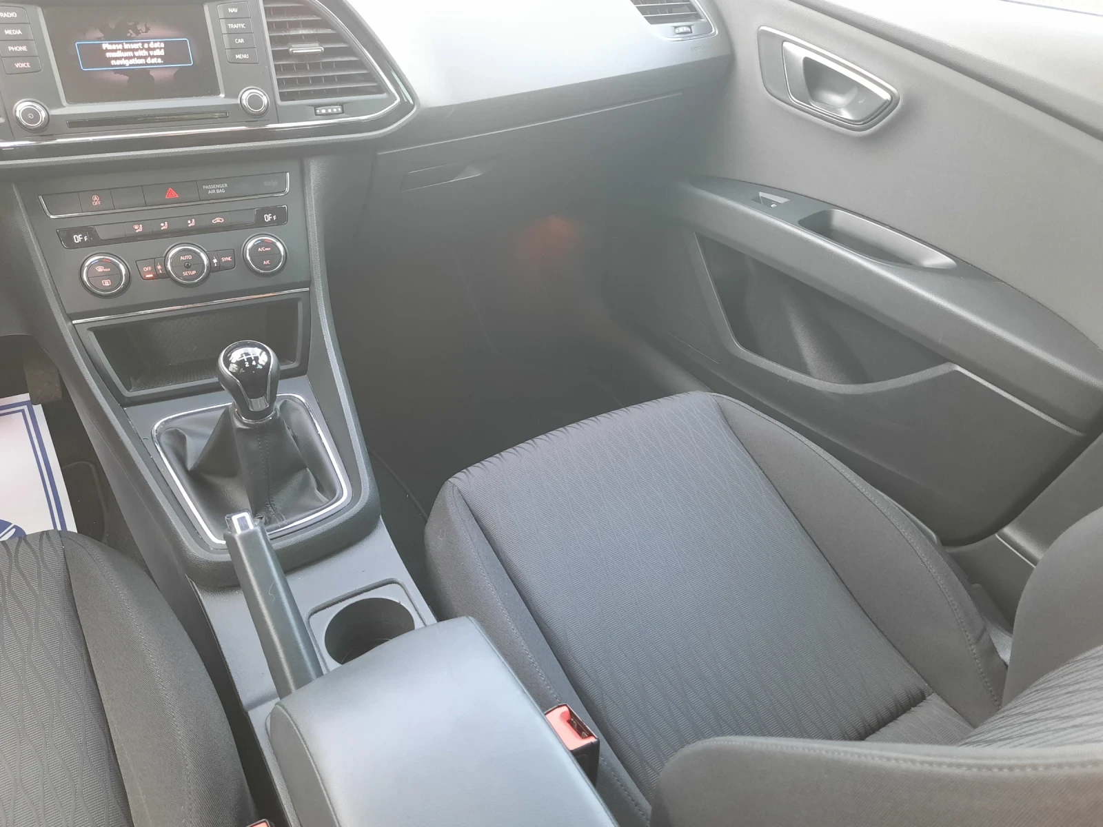 Seat Leon 2015та 105к.с КАТО НОВ - изображение 10