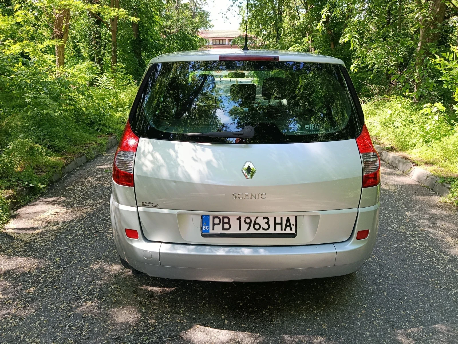Renault Scenic ГАЗ 1.6 16V НАПЪЛНО ОБСЛУЖЕН ВСИЧКО ПЛАТЕНО  - изображение 4