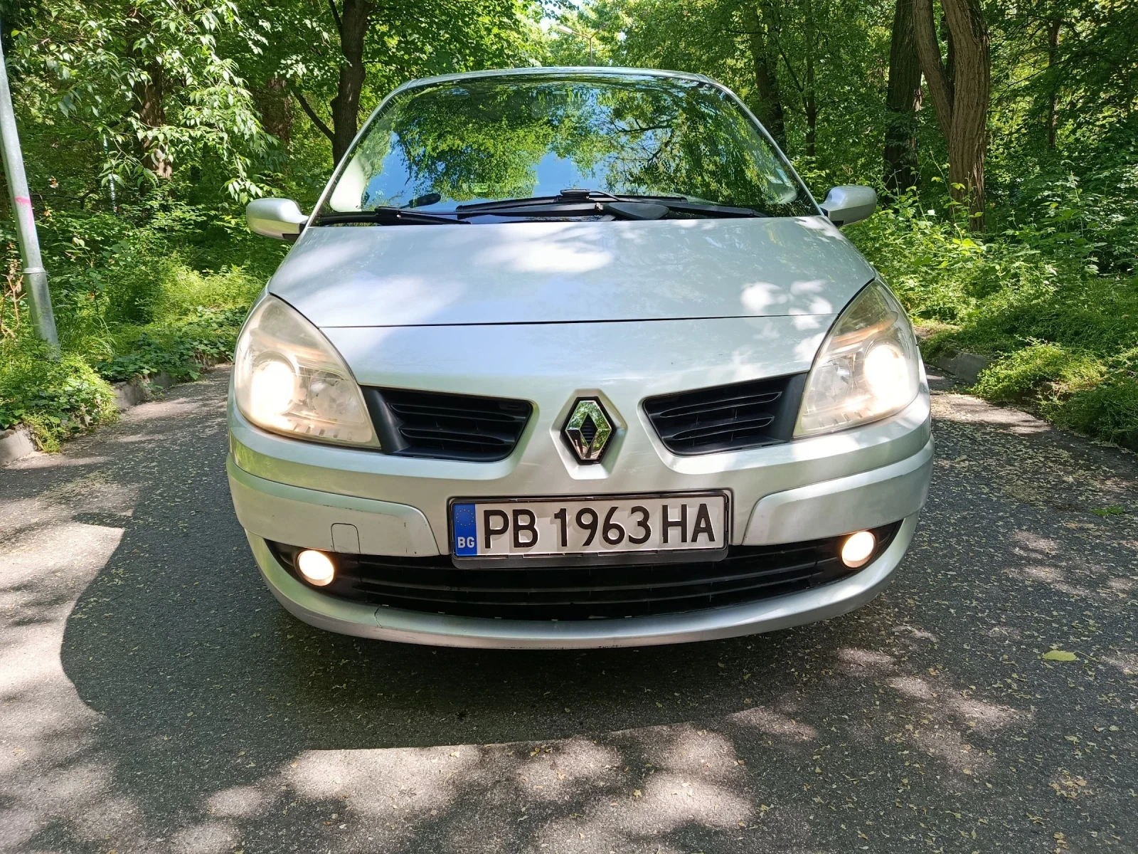 Renault Scenic ГАЗ 1.6 16V НАПЪЛНО ОБСЛУЖЕН ВСИЧКО ПЛАТЕНО  - изображение 8