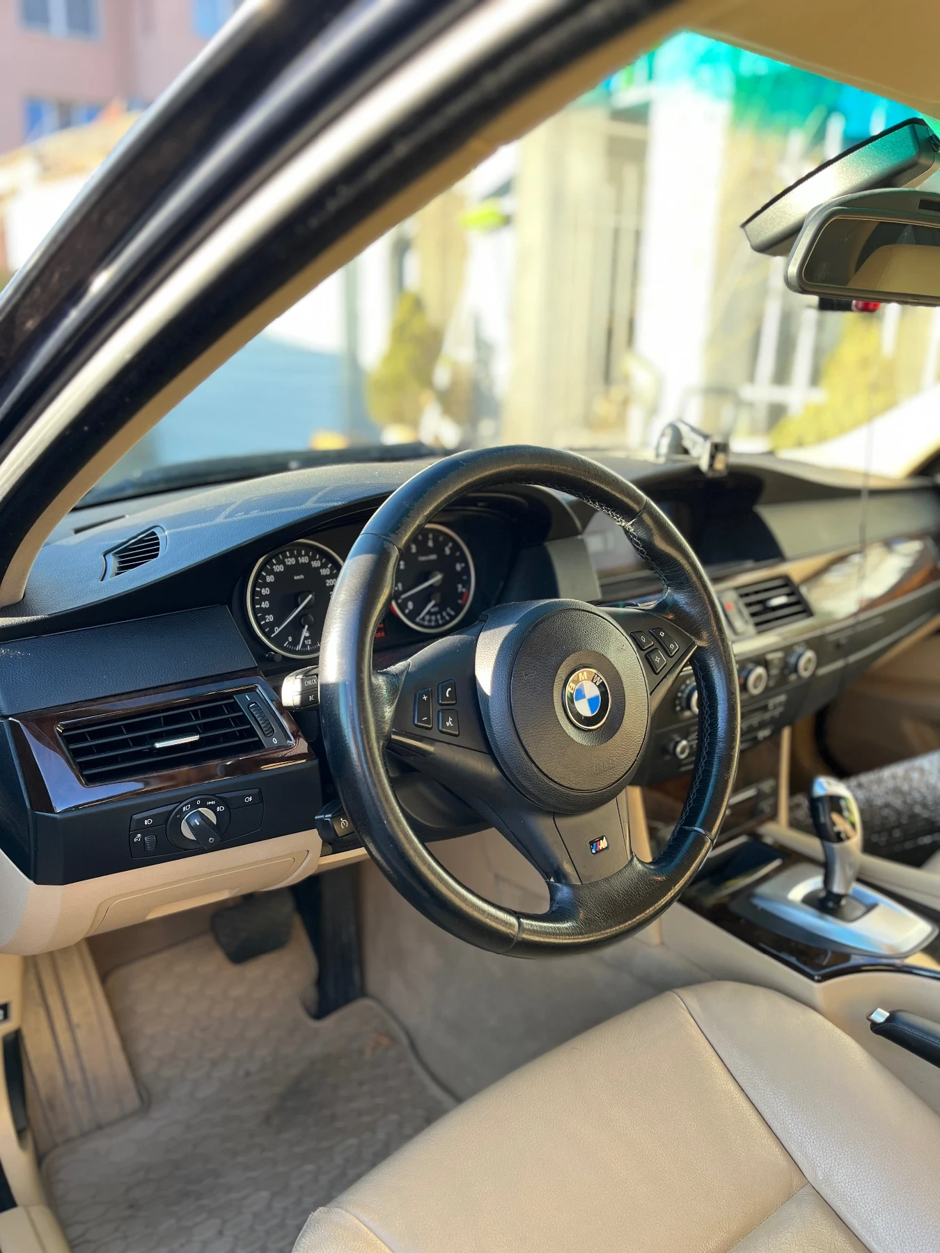 BMW 525  - изображение 6