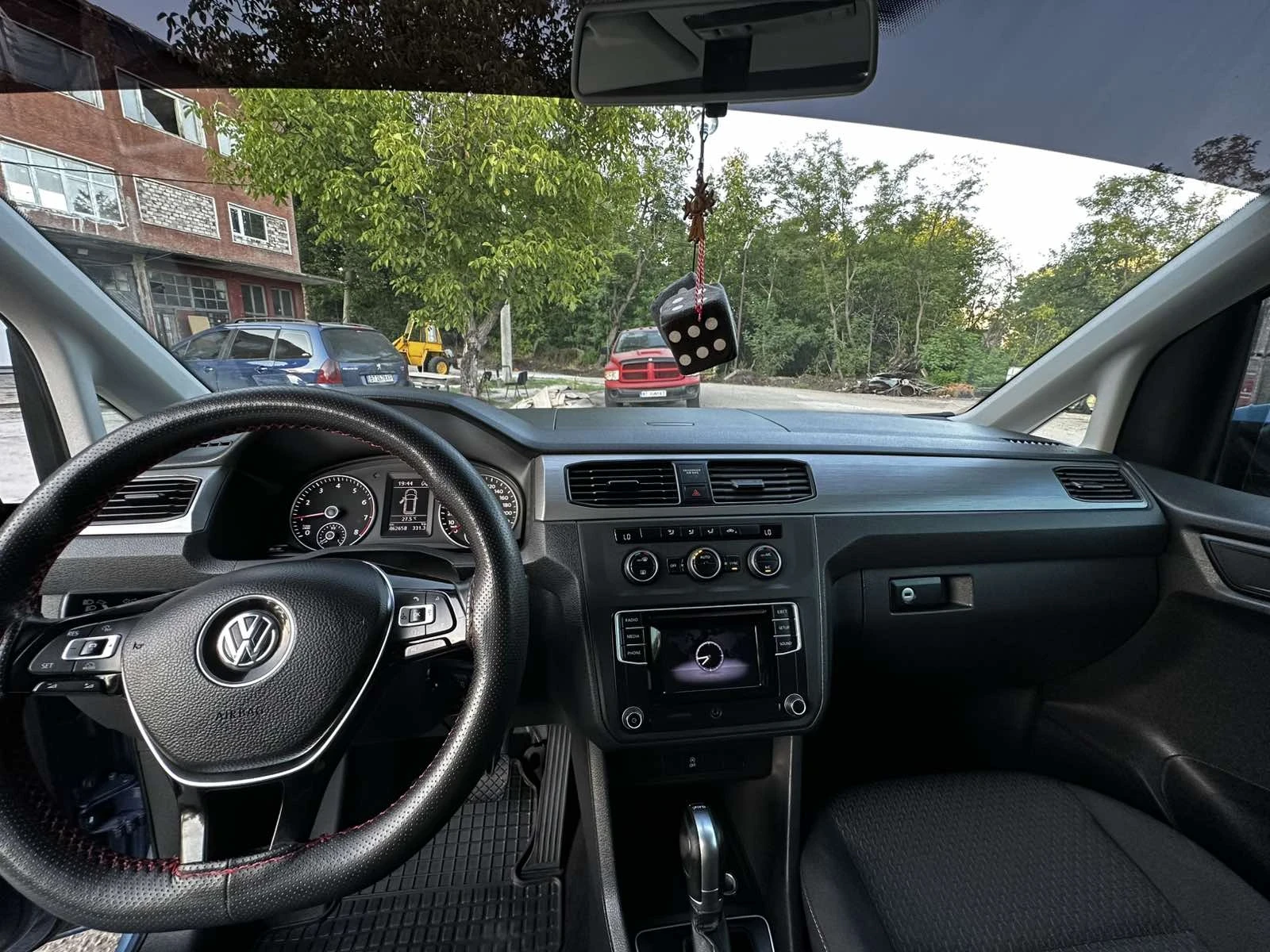 VW Caddy 1.4TGI  | Mobile.bg   12