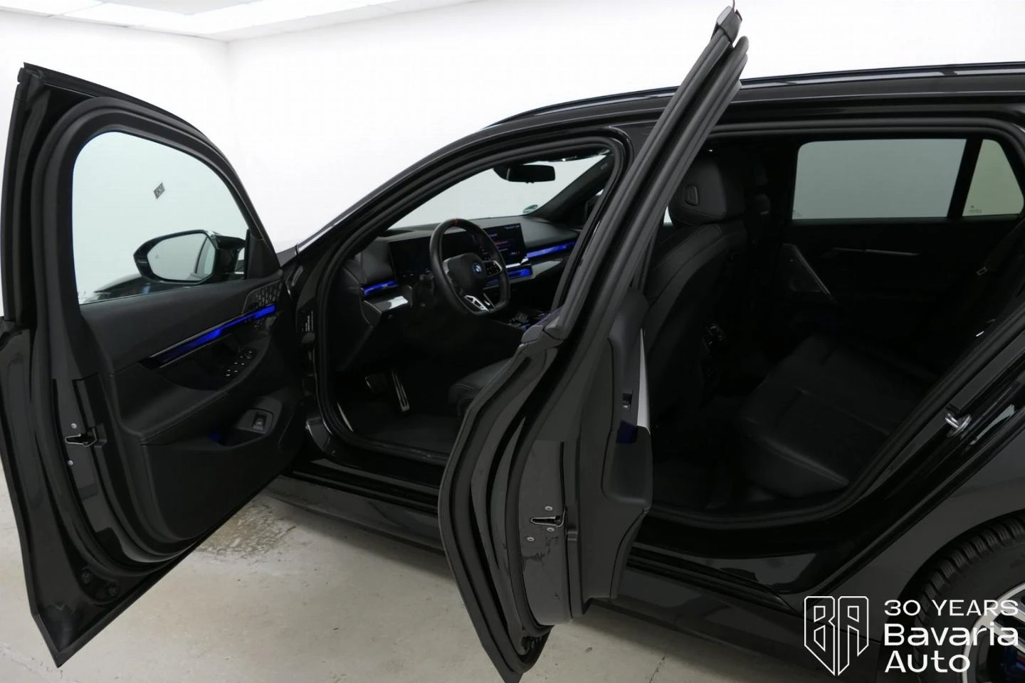 BMW i5 M60 xDrive Touring Automatic - изображение 5