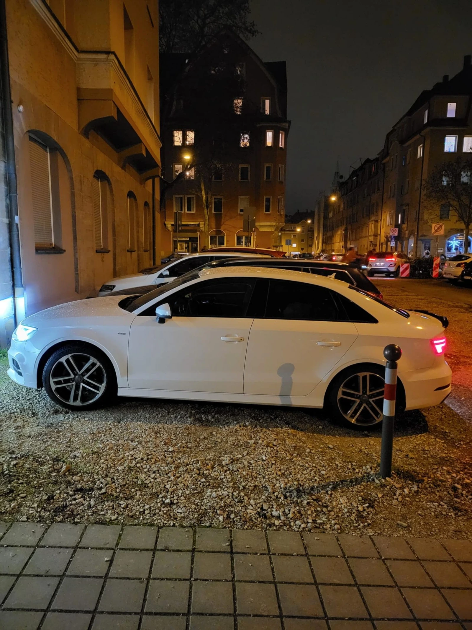 Audi A3 S-line V8 2TDI limosine | Mobile.bg � ����������� 3