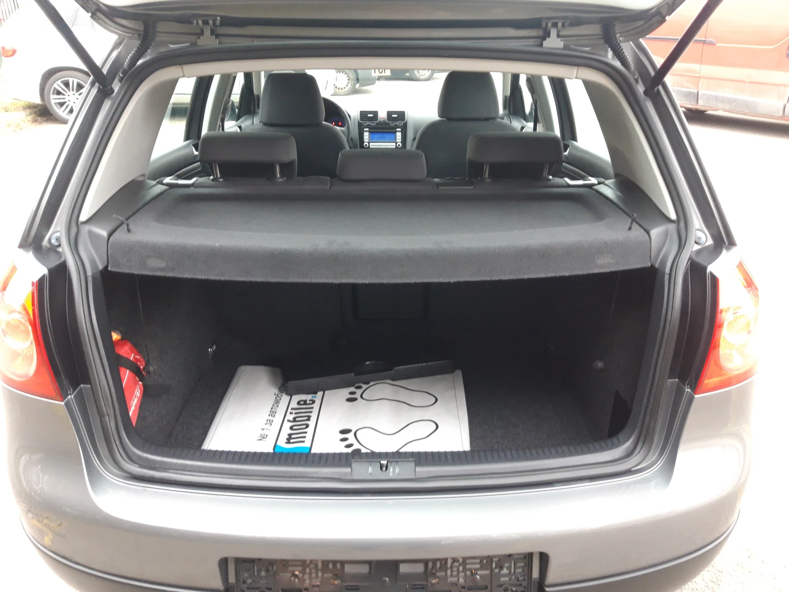 VW Golf 1.6FSI* 141х.км.-ОТЛИЧЕН* , снимка 12 - Автомобили и джипове - 53905586