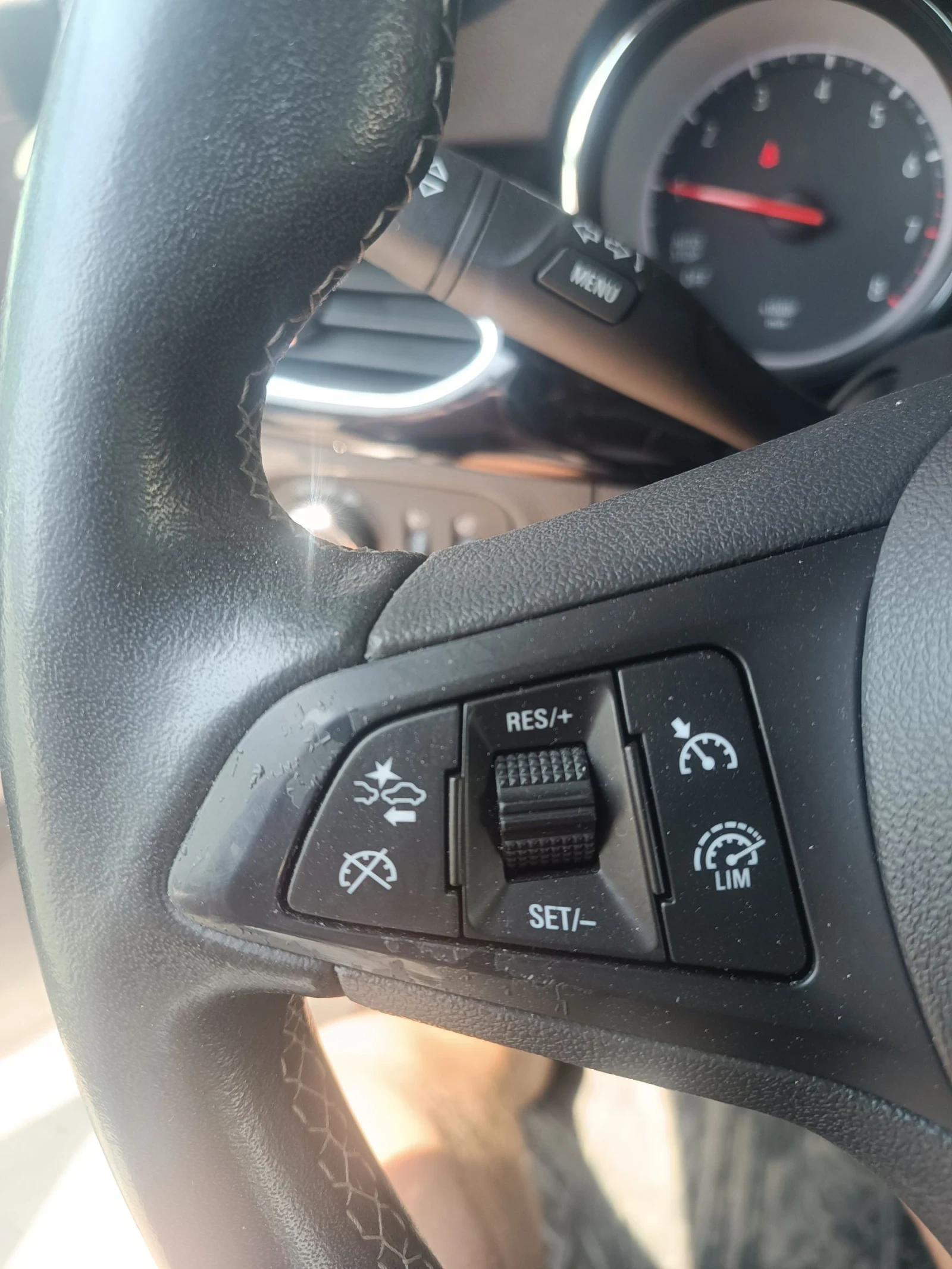 Opel Astra Gs-line 1.2Turbo, снимка 8 - Автомобили и джипове - 53970882