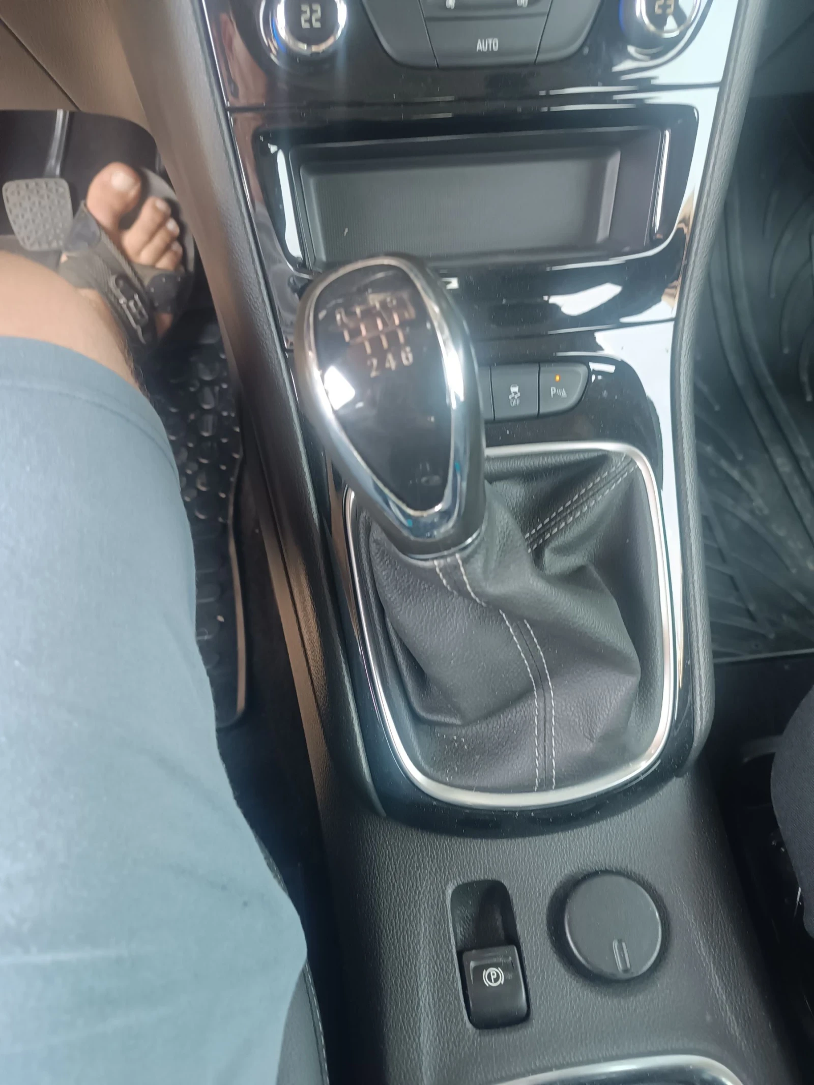 Opel Astra Gs-line 1.2Turbo, снимка 11 - Автомобили и джипове - 53970882