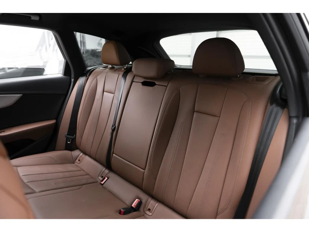 Audi A4 quattro* Premium* 45TFSI* АвтоКредит* (ЦЕНА ДО БГ), снимка 11 - Автомобили и джипове - 54005117