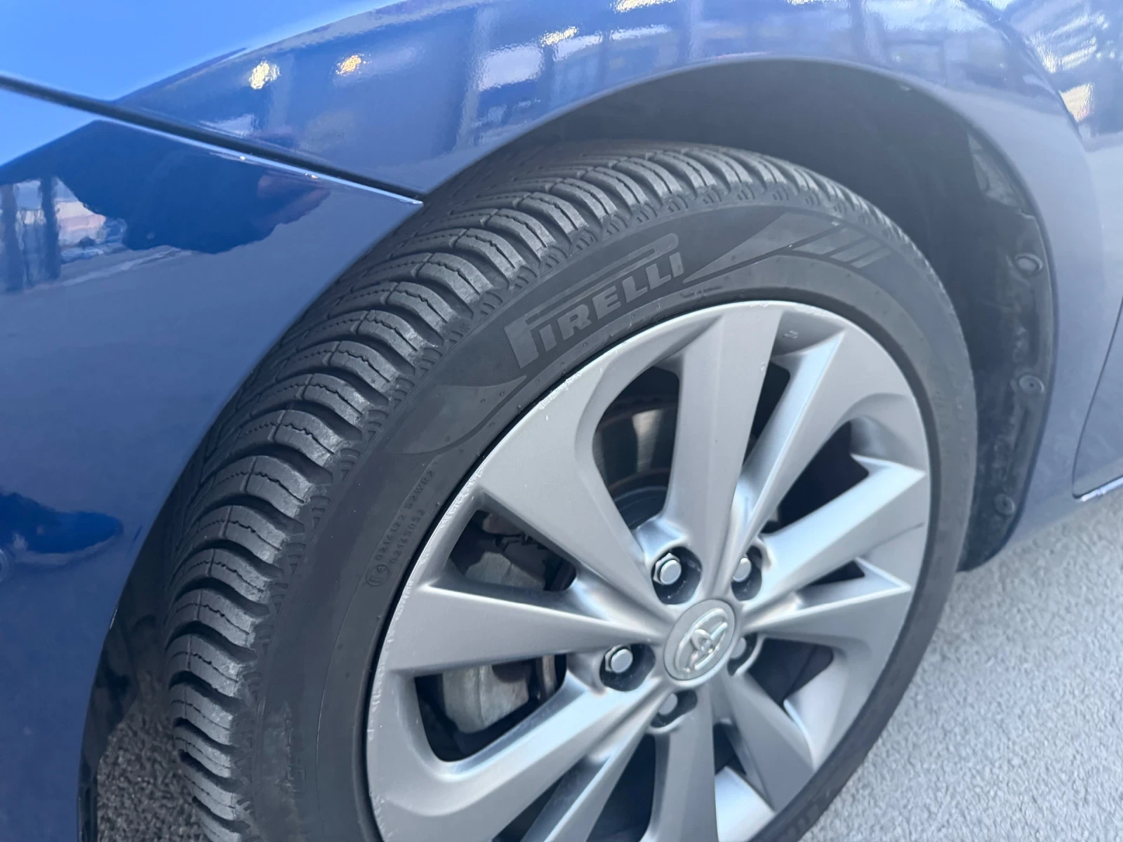 Toyota Auris  1.8 Hybrid Lounge, снимка 5 - Автомобили и джипове - 54151438