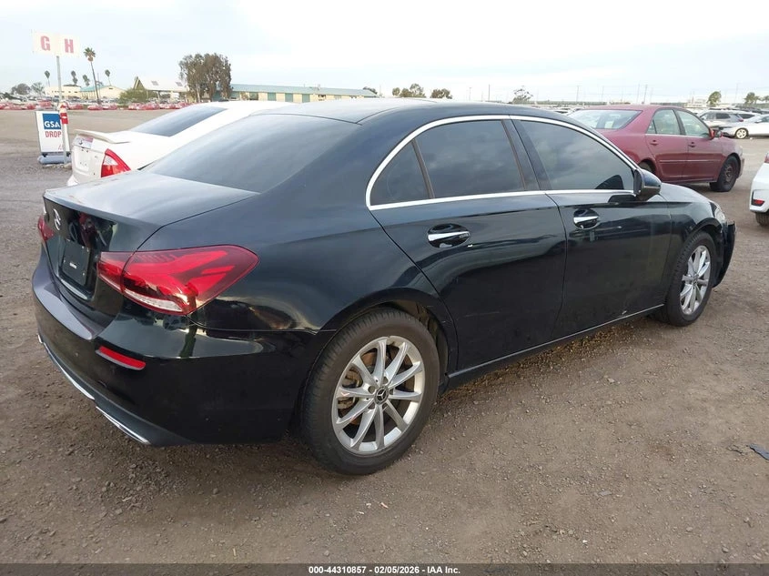 Mercedes-Benz A 220 2.0L I-4 DI, DOHC, VVT, TURBO, 188HP Front Wheel | Mobile.bg � ����������� 4