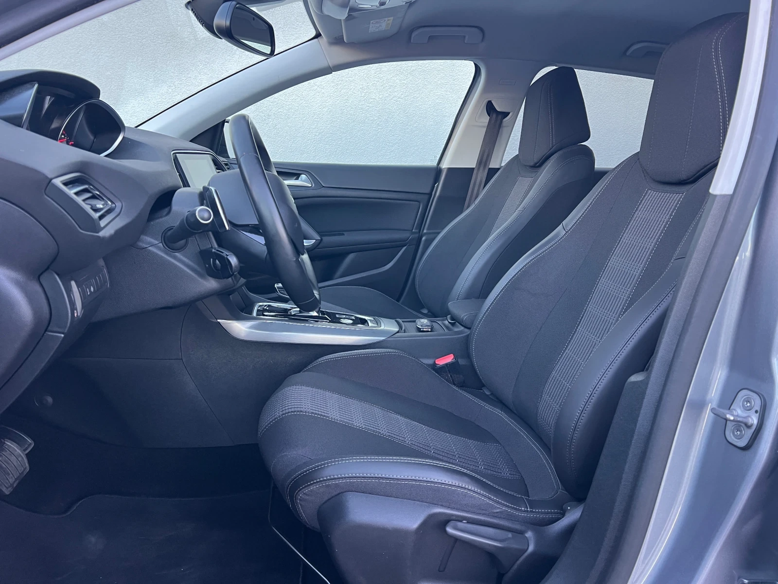 Peugeot 308 1.5HDi 8 скорости * * ПРОЧЕТИ ОПИСАНИЕТО* * , снимка 11 - Автомобили и джипове - 54559110