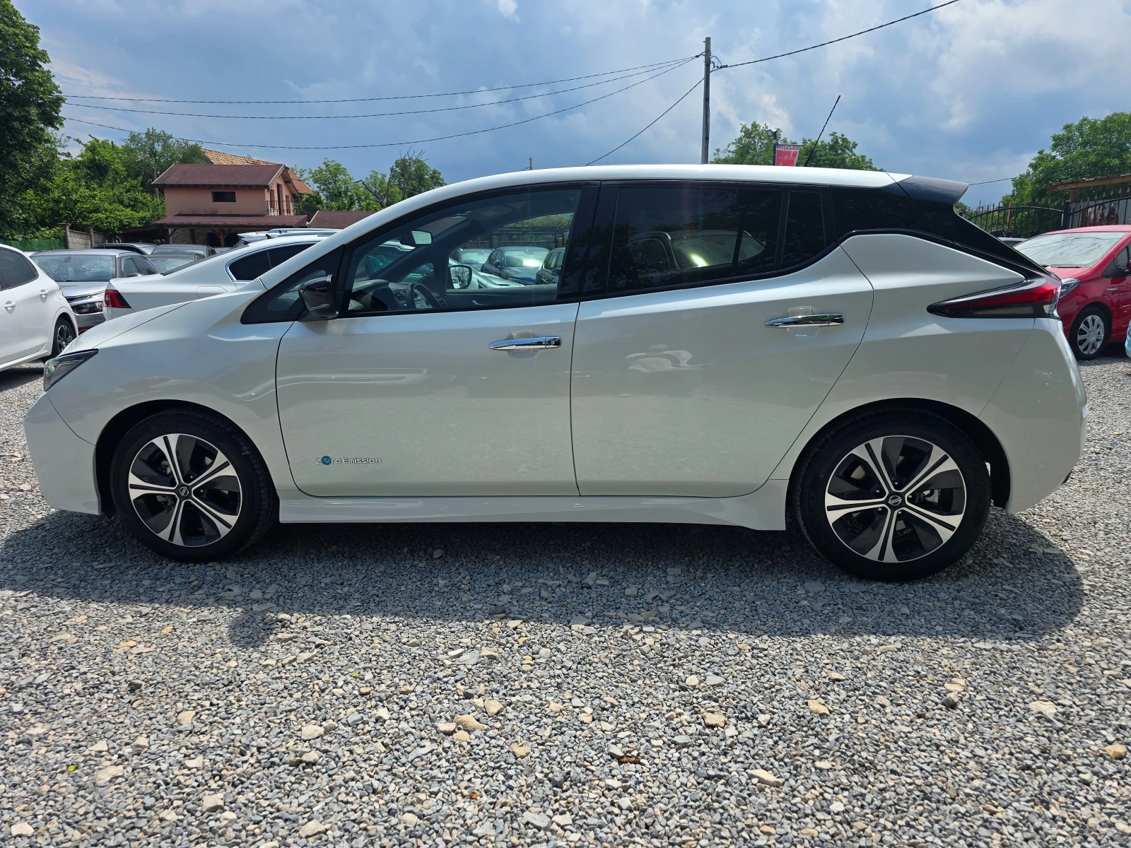 Nissan Leaf  ТЕКNA-40KW-150K.C-360 KAMERA-TEРМОПОМПА, снимка 3 - Автомобили и джипове - 54801142