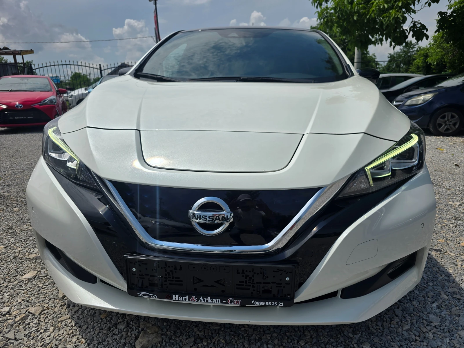 Nissan Leaf  ТЕКNA-40KW-150K.C-360 KAMERA-TEРМОПОМПА, снимка 2 - Автомобили и джипове - 54801142