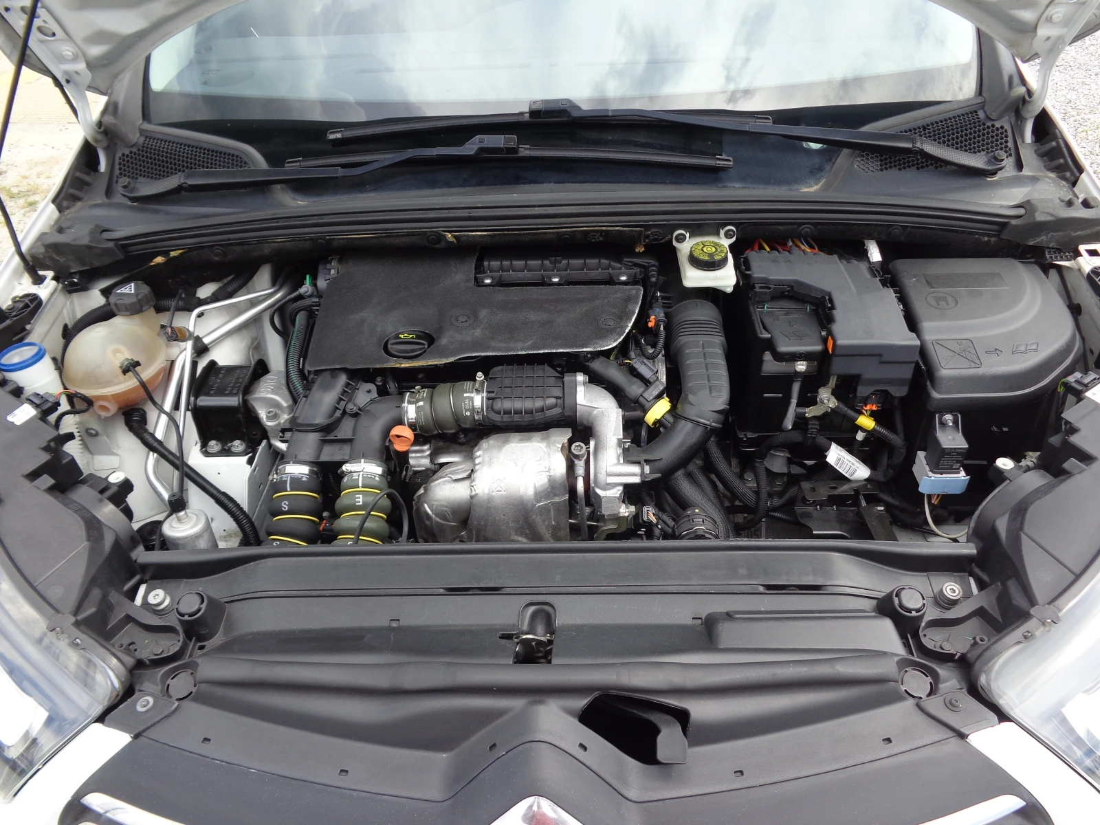 Citroen C4 1.6 HDI EURO 6, снимка 15 - Автомобили и джипове - 54868816