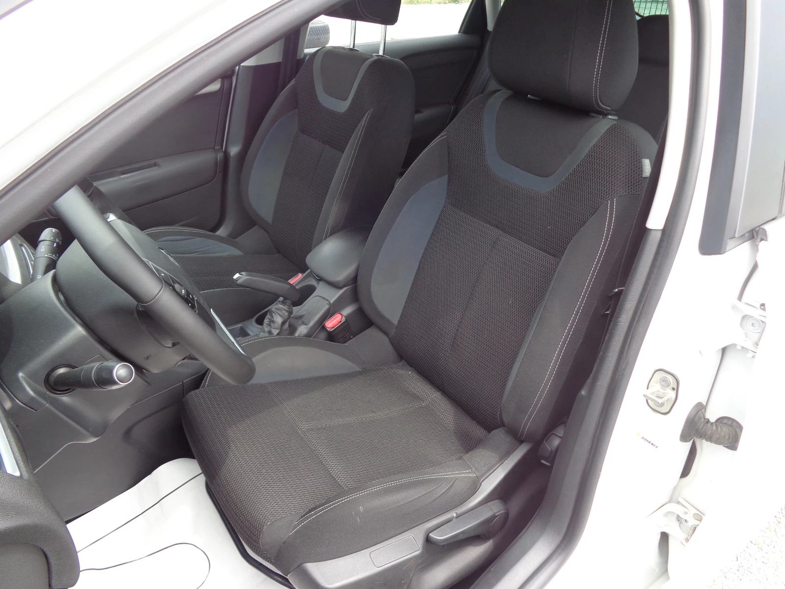 Citroen C4 1.6 HDI EURO 6, снимка 10 - Автомобили и джипове - 54868816