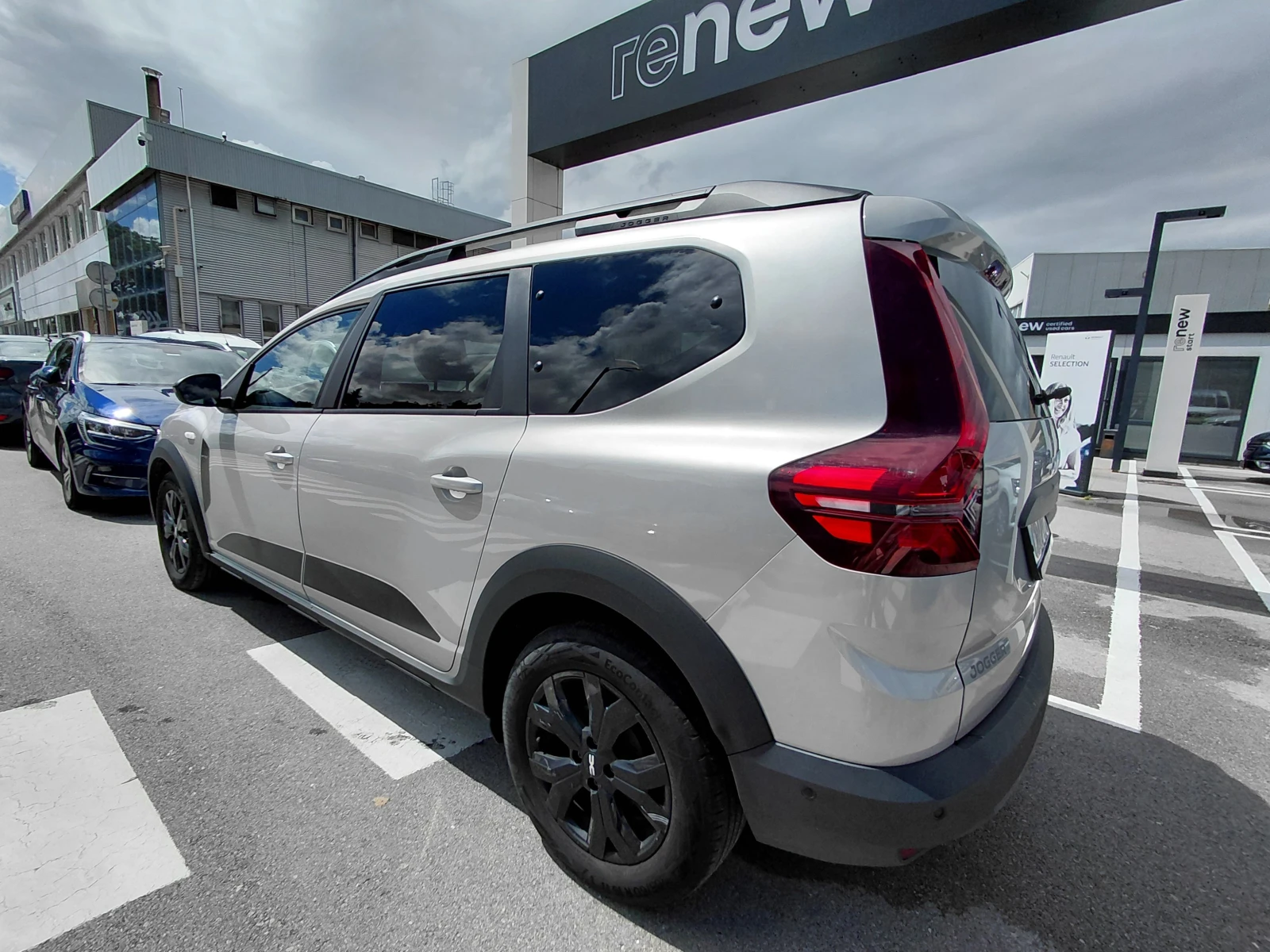 Dacia Jogger Extreme/100к.с/Газ/Бензин/(6+ 1) места, снимка 5 - Автомобили и джипове - 54913953