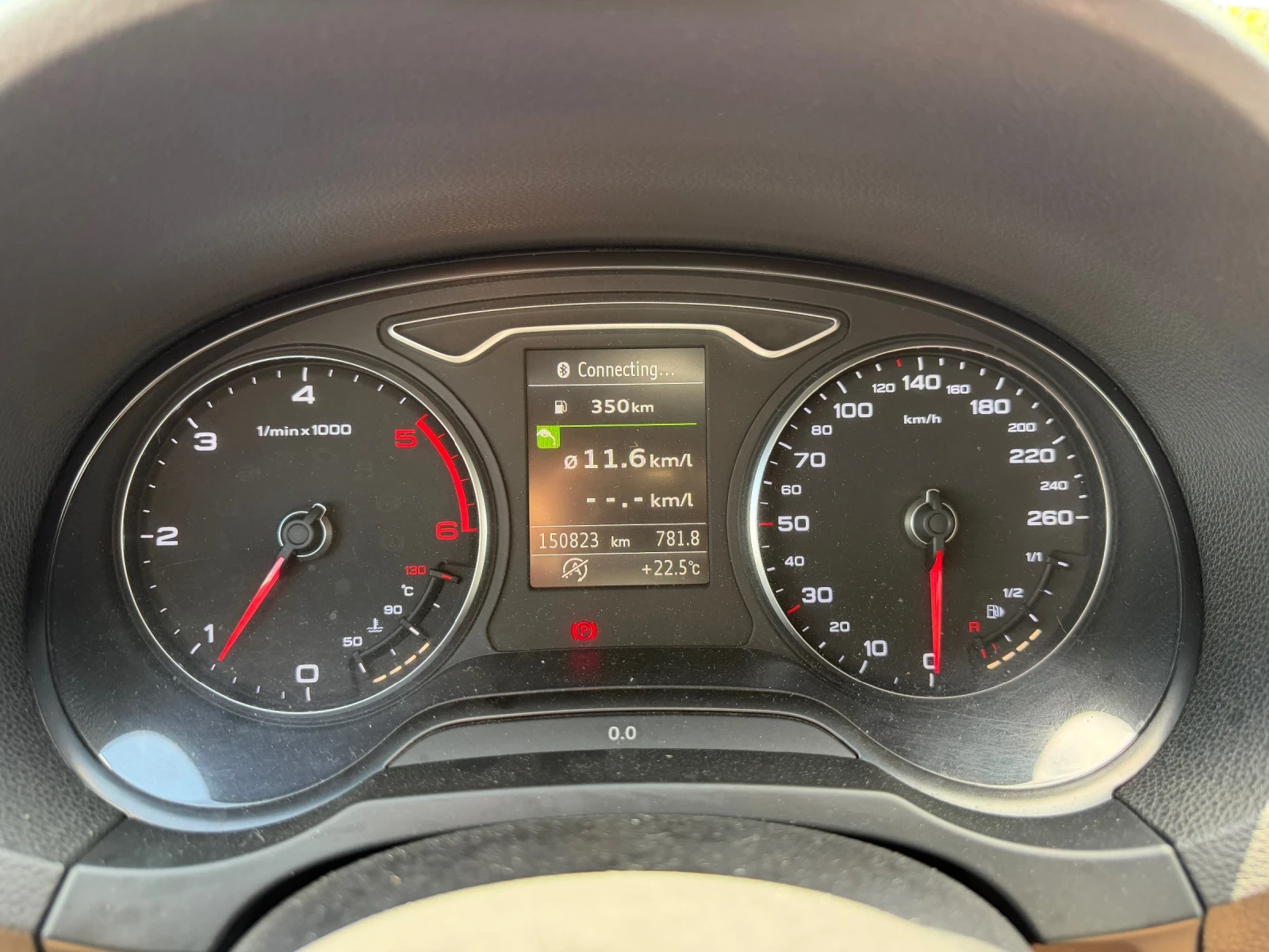 Audi A3 2.0TDI* QUATTRO* S-LINE+ * ЛИЗИНГ * ОБСЛУЖЕНА * , снимка 12 - Автомобили и джипове - 54948355