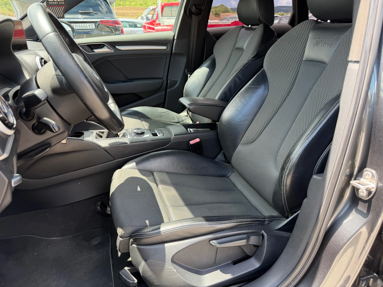 Audi A3 2.0TDI* QUATTRO* S-LINE+ * ЛИЗИНГ * ОБСЛУЖЕНА * , снимка 9 - Автомобили и джипове - 54948355