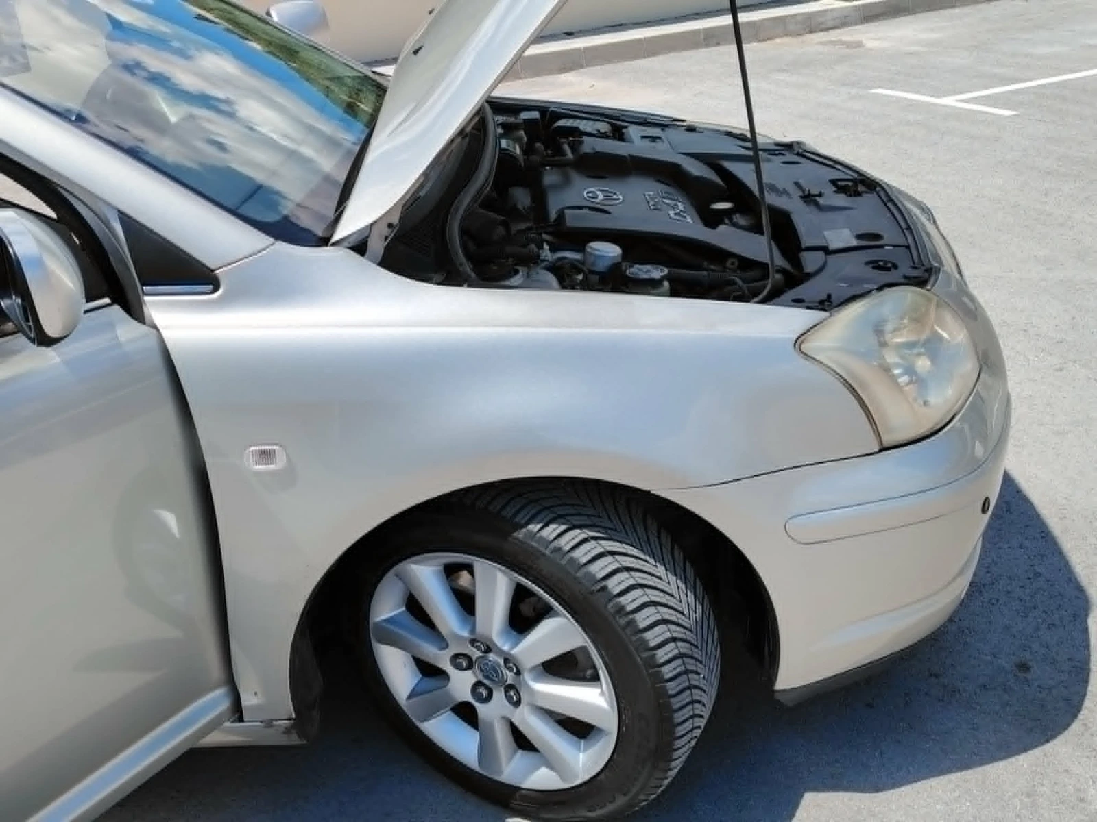 Toyota Avensis D4D, снимка 7 - Автомобили и джипове - 54991178