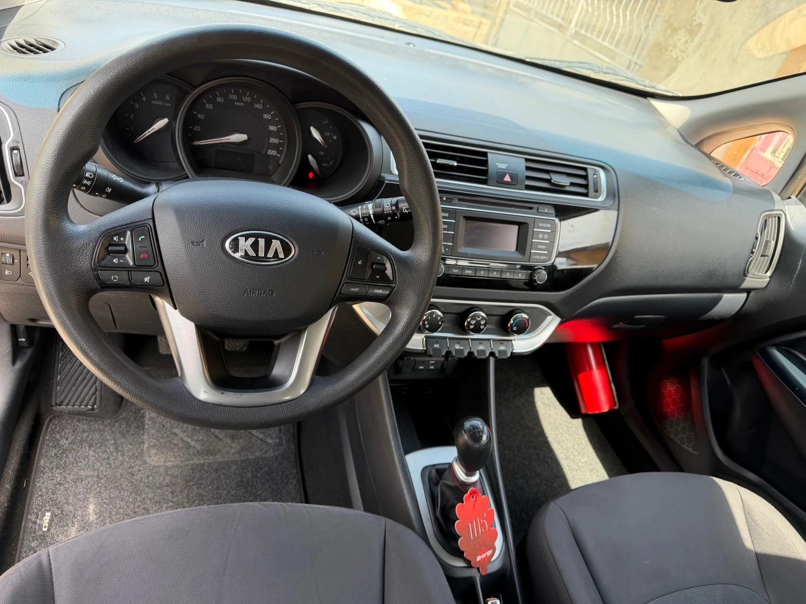 Kia Rio EVRO 6 1.1 Dizel, снимка 14 - Автомобили и джипове - 55152145