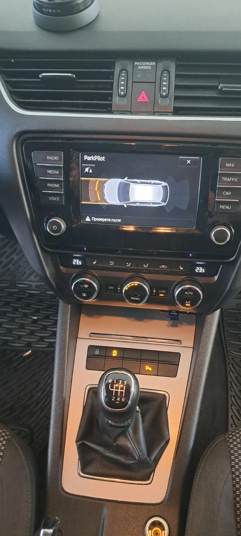 Skoda Octavia 2.0 TDI  150 К.С, снимка 10 - Автомобили и джипове - 55690231