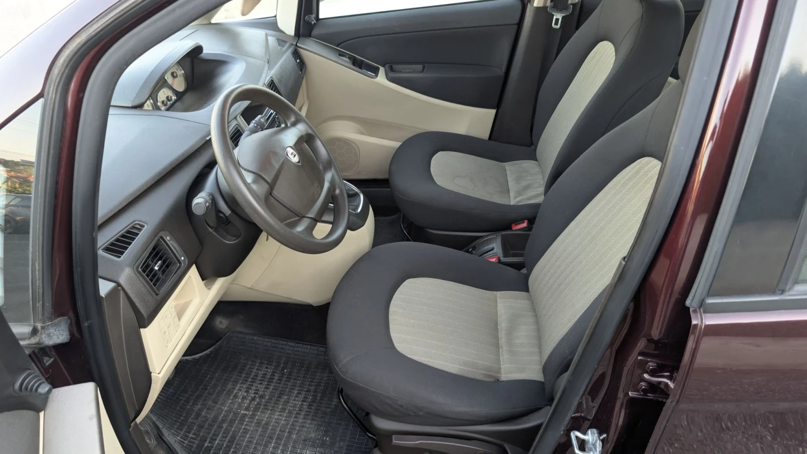 Lancia Musa 1.4i, снимка 5 - Автомобили и джипове - 55681417