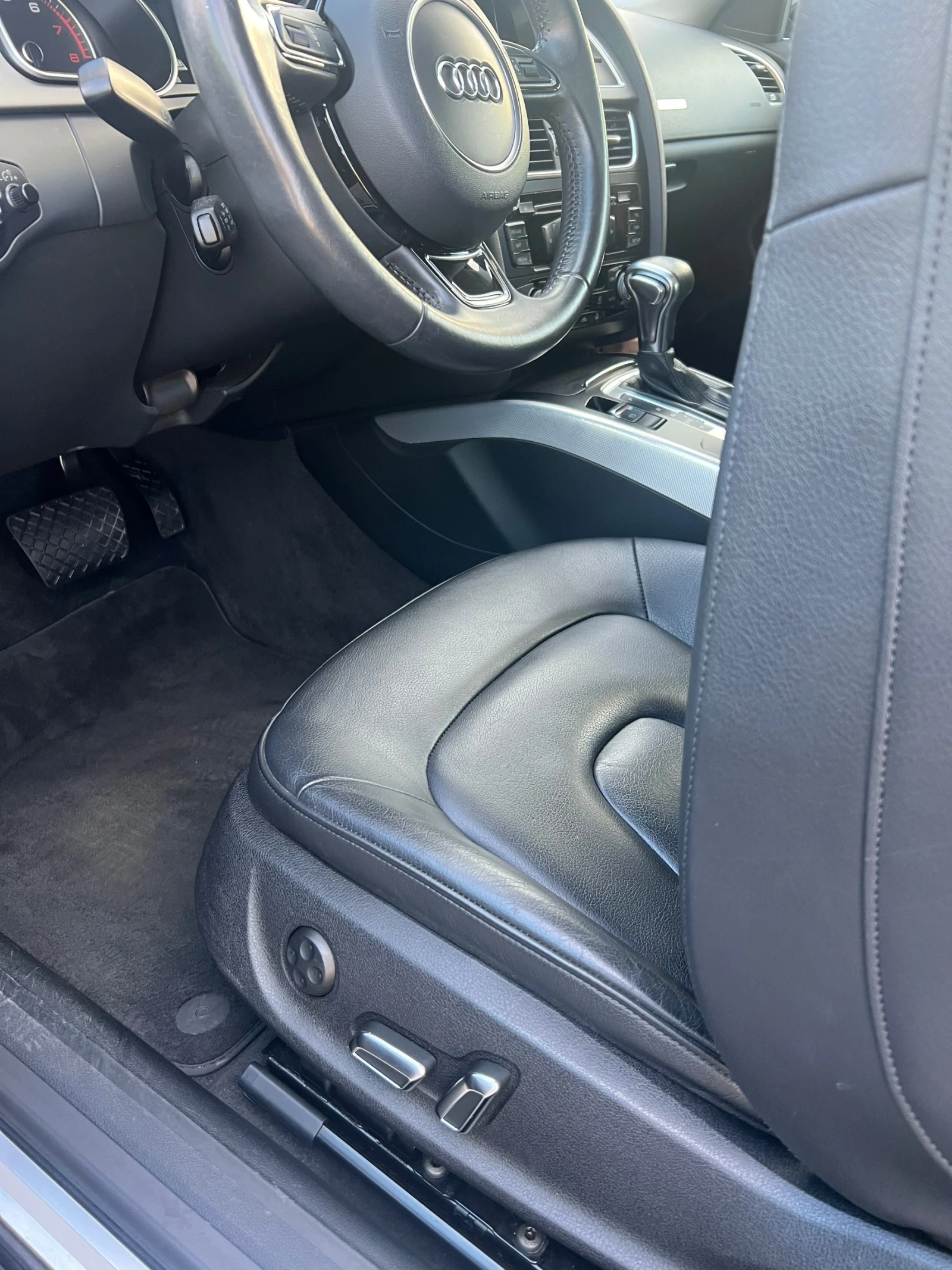 Audi A5 2.0, снимка 17 - Автомобили и джипове - 56199665