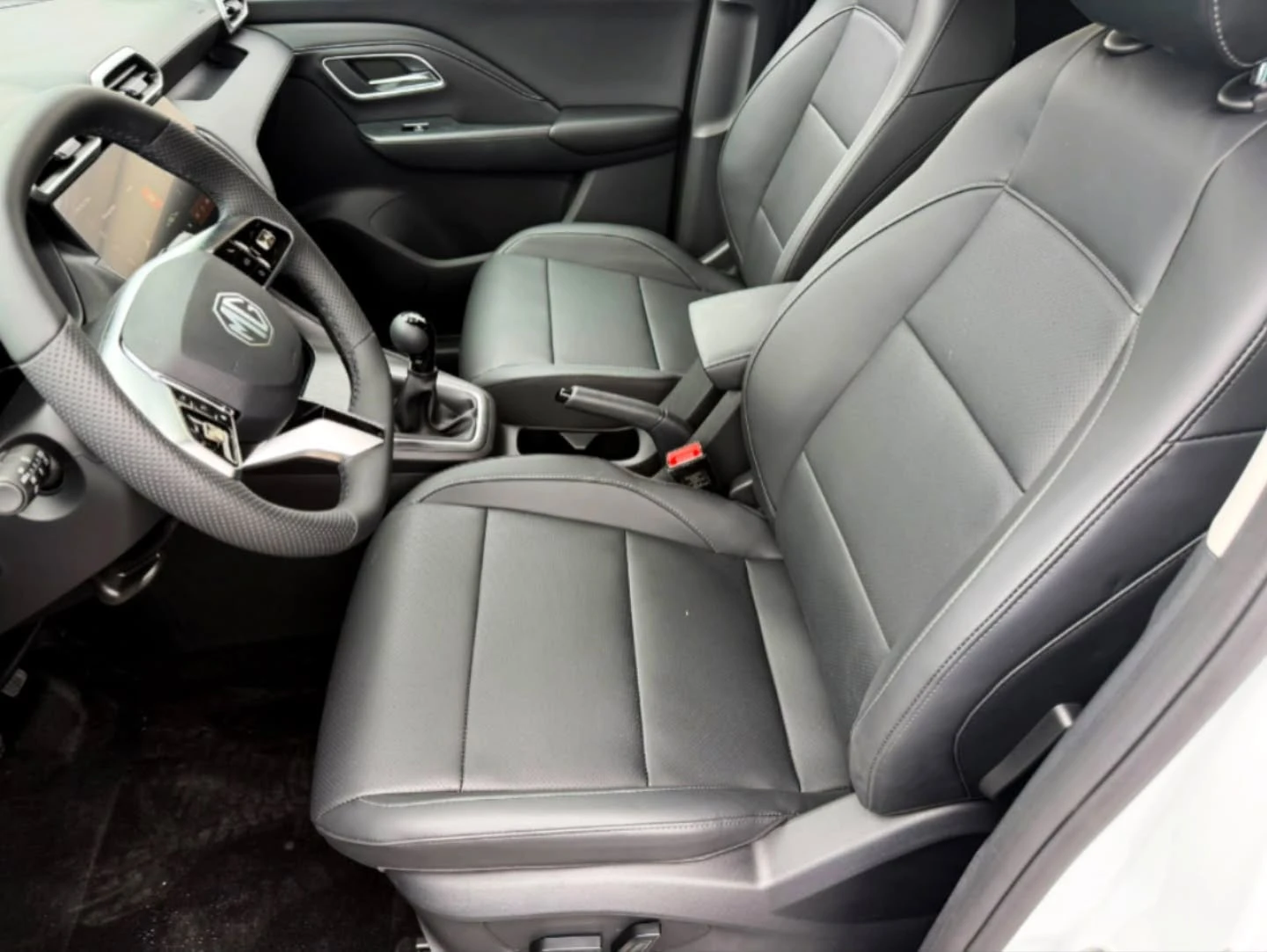 Mg Zs 1.5i, снимка 13 - Автомобили и джипове - 56375005