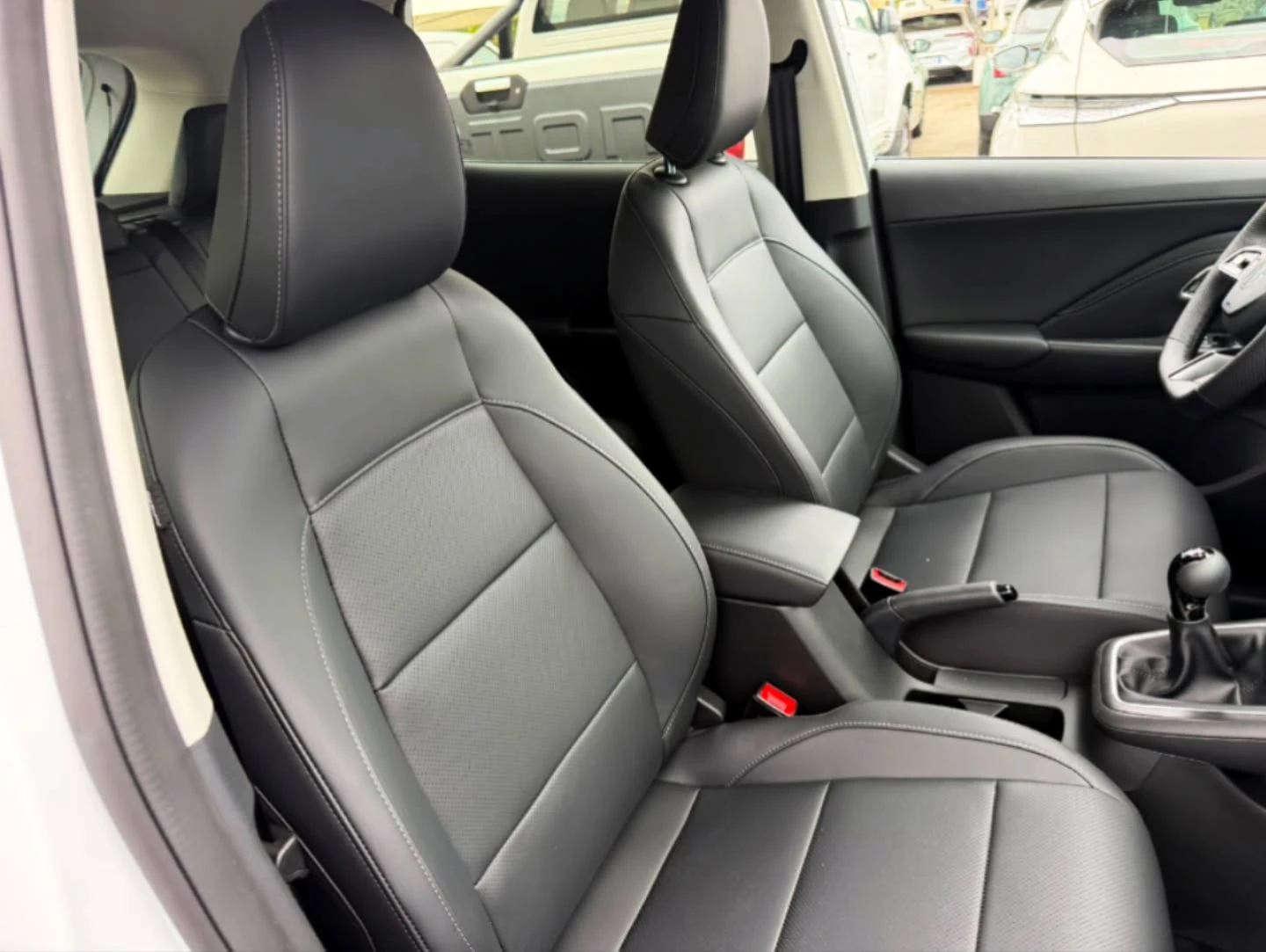 Mg Zs 1.5i, снимка 15 - Автомобили и джипове - 56375005