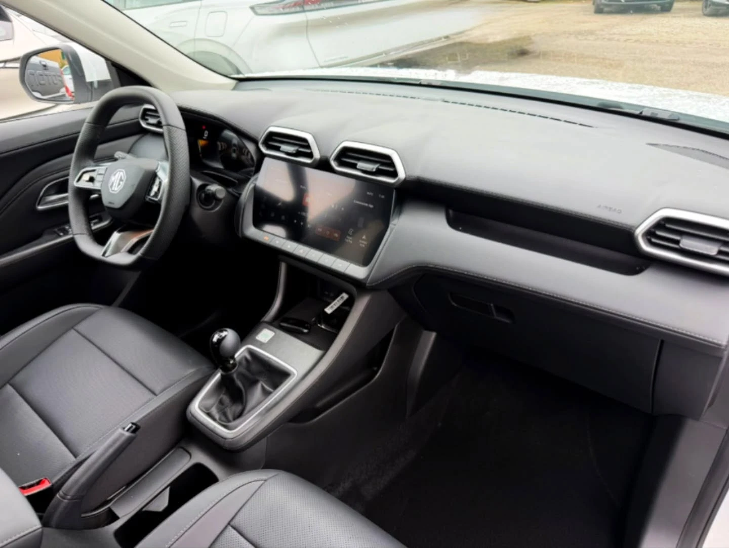 Mg Zs 1.5i, снимка 14 - Автомобили и джипове - 56375005