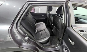 Kia Stonic 1.4 Trendy * НАЙ-ДОБРА ЦЕНА В БЪЛГАРИЯ* , снимка 12