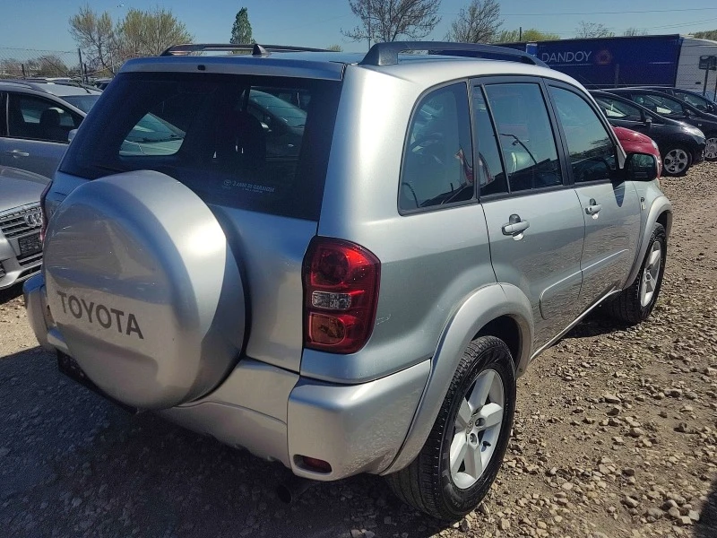 Toyota Rav4 2.0D4D, снимка 3 - Автомобили и джипове - 45208650