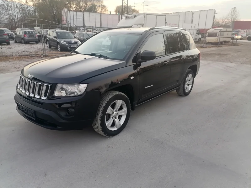 Jeep Compass, снимка 2 - Автомобили и джипове - 48153542